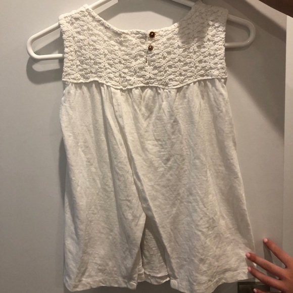 Tank top with back slit - Picture 2 of 2